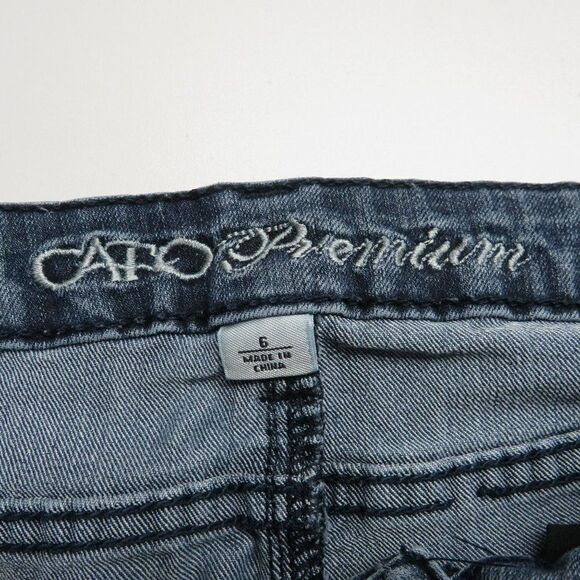 Cato Premium Skinny Leg Jeans Women's Size 6 Medium Wash Blue Denim 30X30.5 - Picture 3 of 11